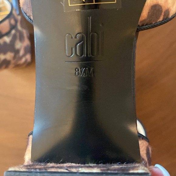 CAbi Leopard Print Ankle Strap Shoes/ Size 8.5 - Picture 7 of 9